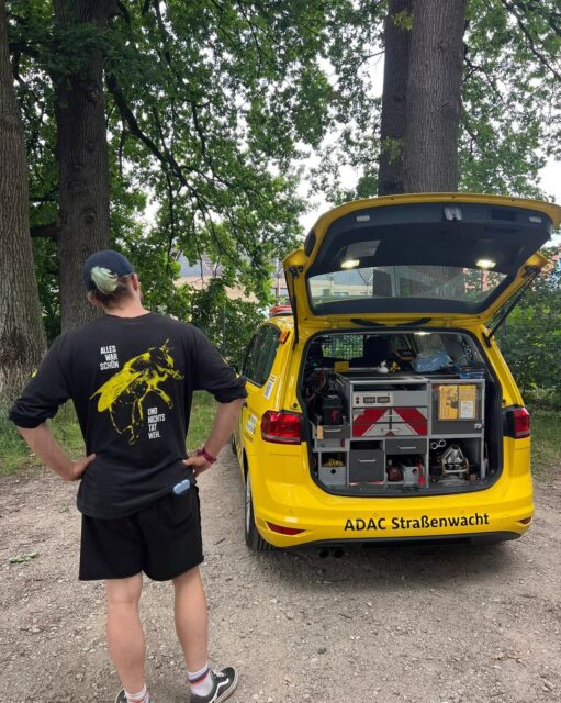 Wenn es endet wie es anfängt…. 🖕🏼
Aber wir hatten während des Festivals eine mega Zeit mit euch. 
Danke an die crew, alle Hörnchen, Flamingo und Hamster Besuche, die geilsten Kunden und schönsten Waden der Welt
See you next year at the devils wall
Don‘t forget the gemeinen Feld und Wiesen Schrimp